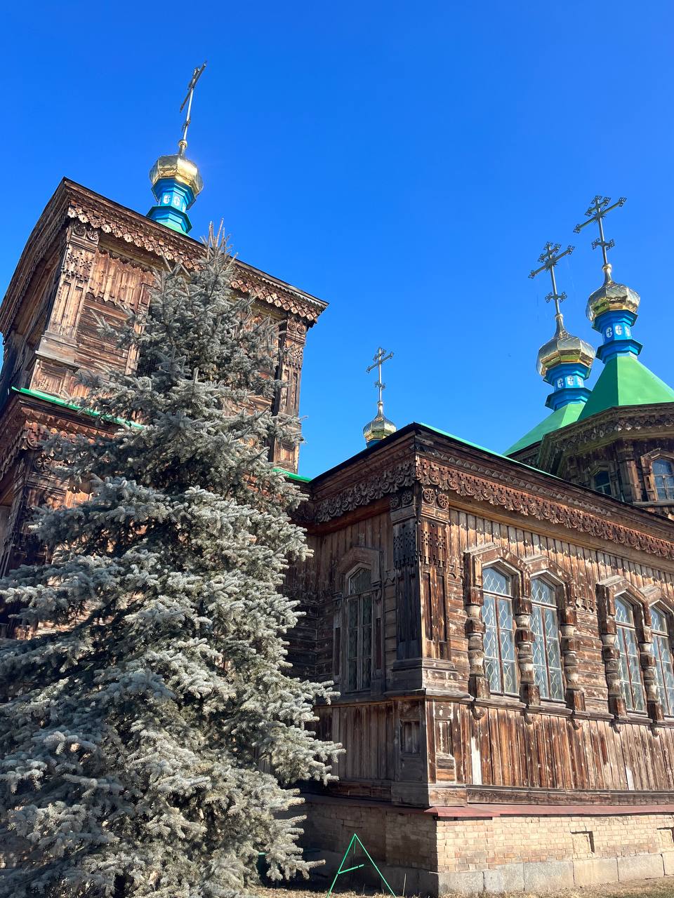 деревянная церковь каракол