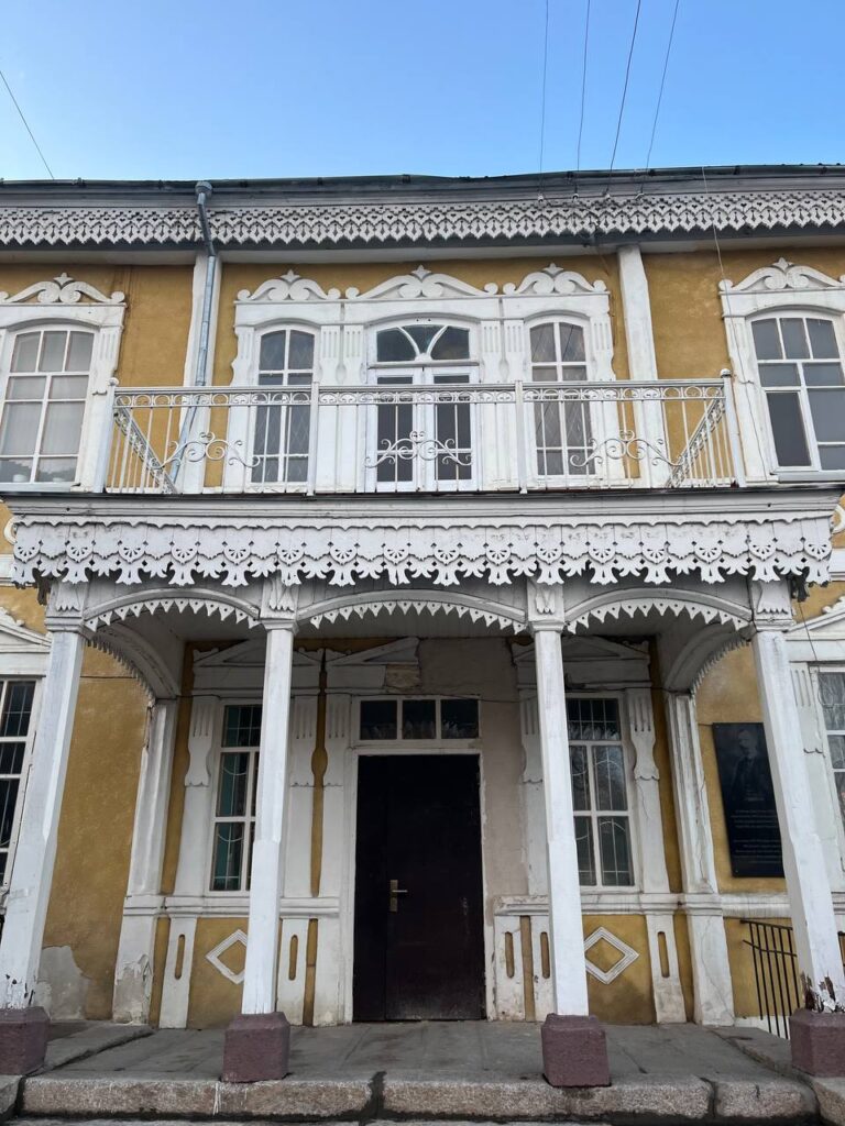 город каракол архитектура