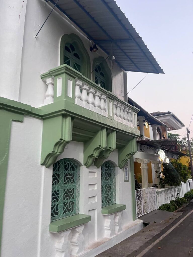 район фонтаньяс латинский квартал гоа