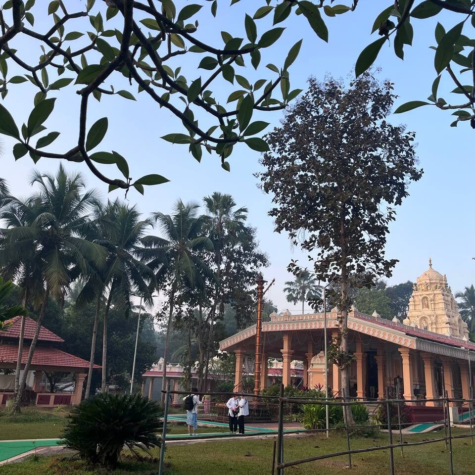 Тур буддистский храм, водопад, плантация специй и Старый Гоа