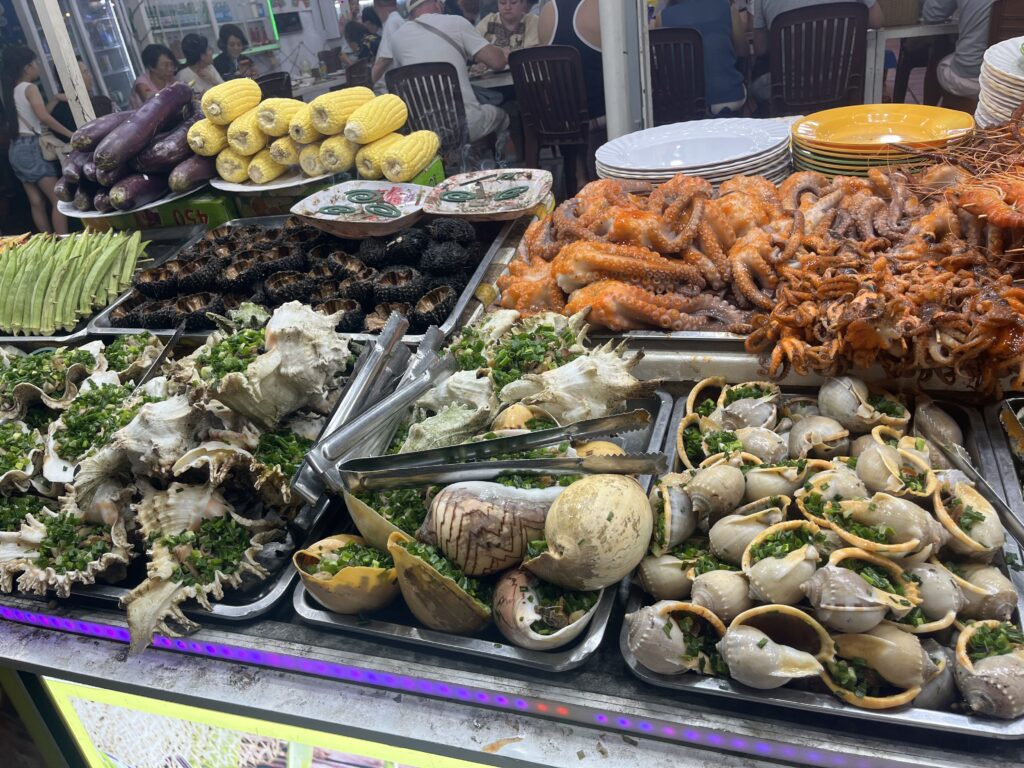 Ночной рынок фукуок